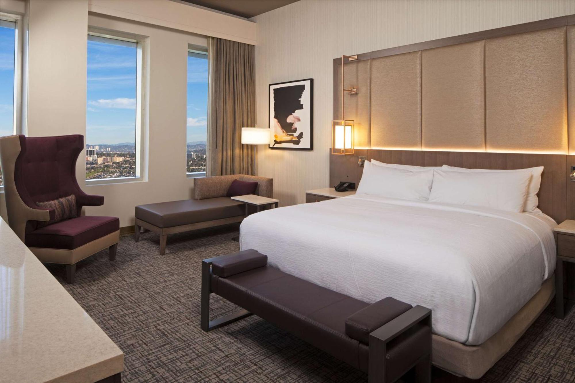 H Angeles, Curio Collection By Hilton Los Angeles