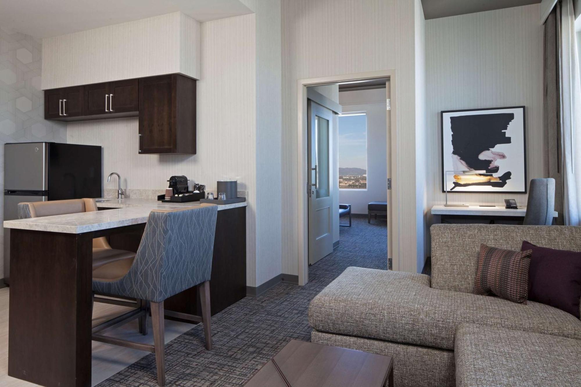 H Angeles, Curio Collection By Hilton Hotel Los Angeles