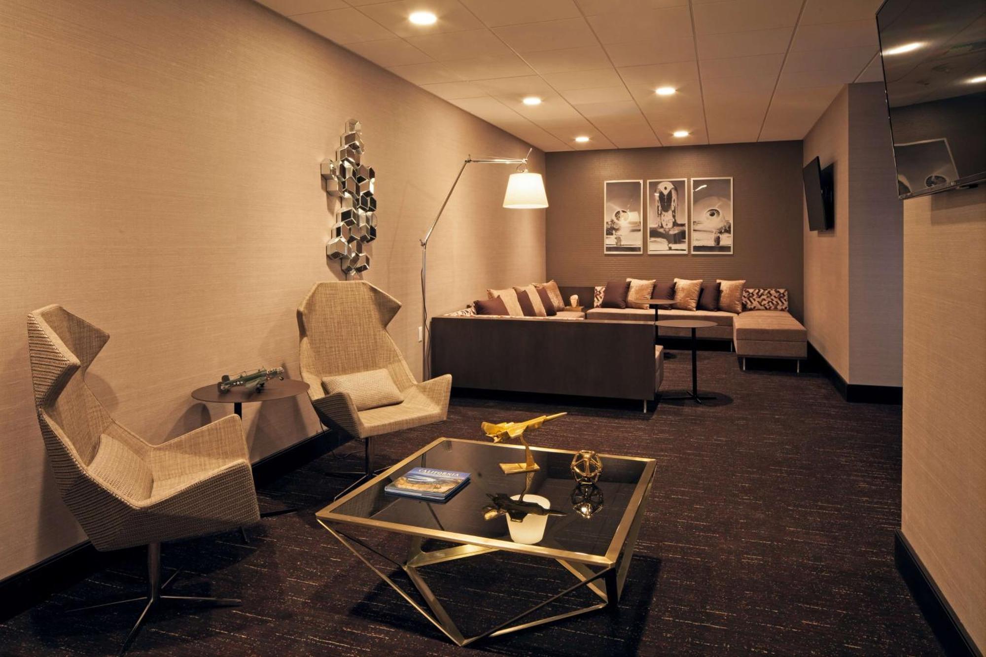 H Angeles, Curio Collection By Hilton Los Angeles